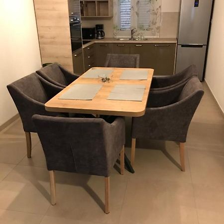 Appartement Albatros à Kaštel Sućurac Extérieur photo