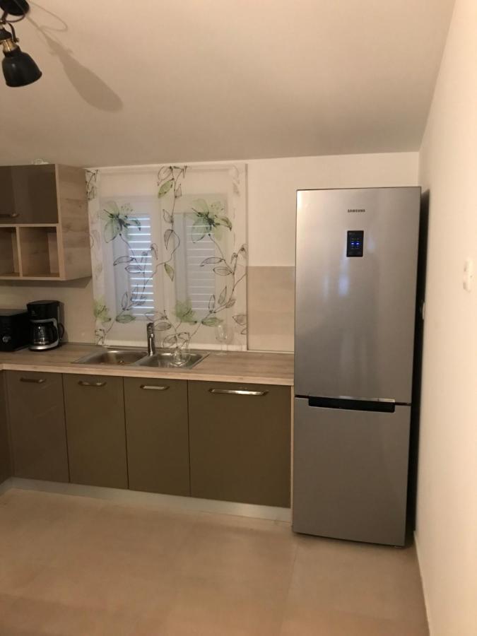 Appartement Albatros à Kaštel Sućurac Extérieur photo