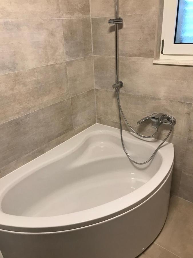 Appartement Albatros à Kaštel Sućurac Extérieur photo