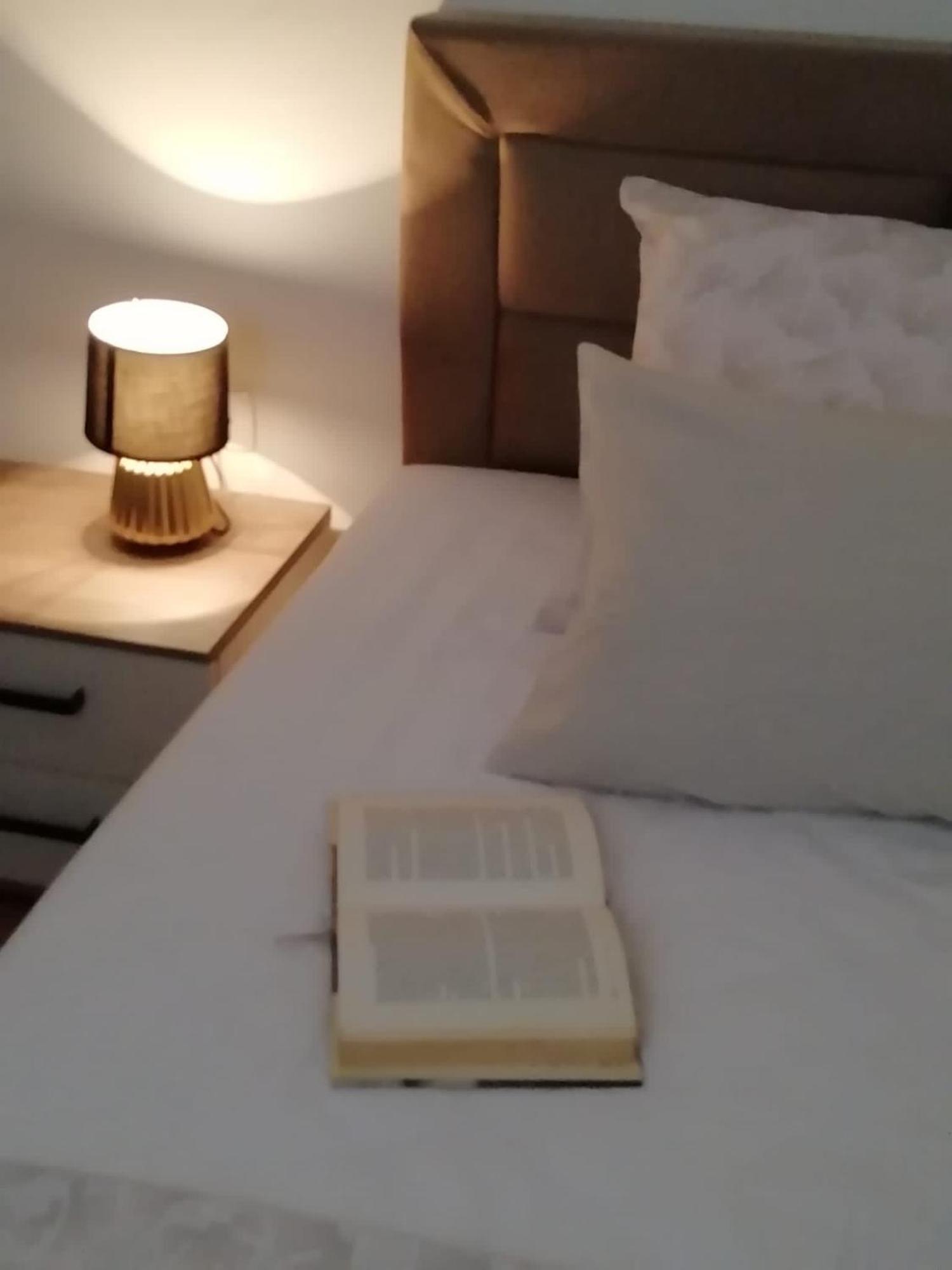 Appartement Albatros à Kaštel Sućurac Extérieur photo